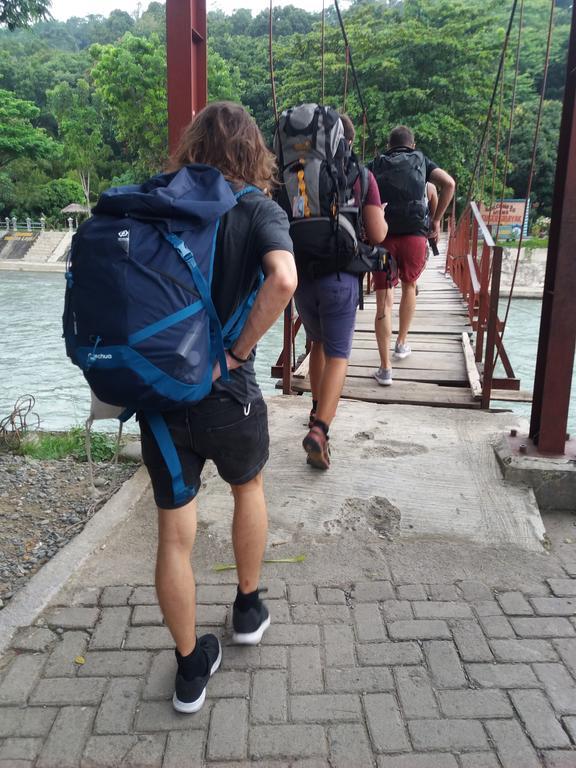 Pondok Wisata Angel Guest House Medan Exterior foto